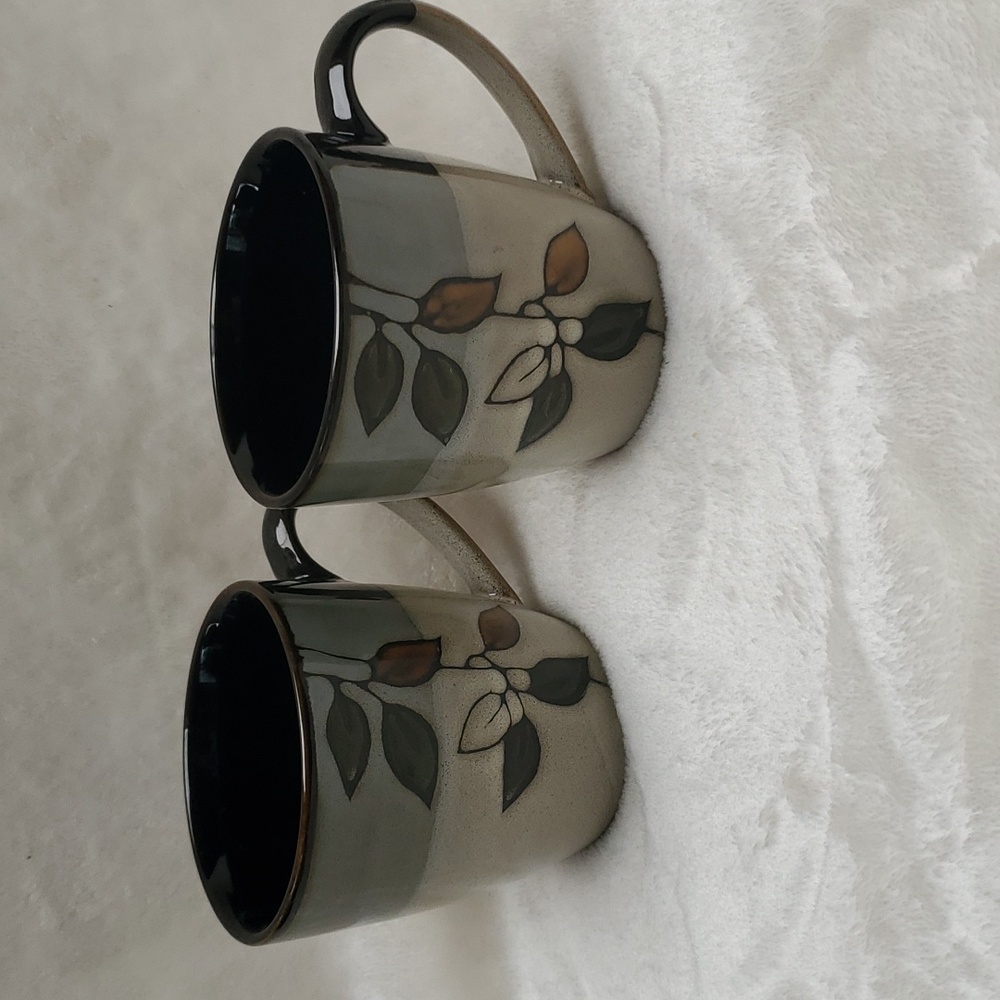 Pfaltzgraff Rustic Leaves Mugs